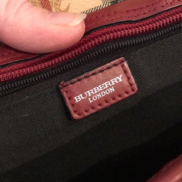 Burberry haymarket handbag. - Picture 5 of 6